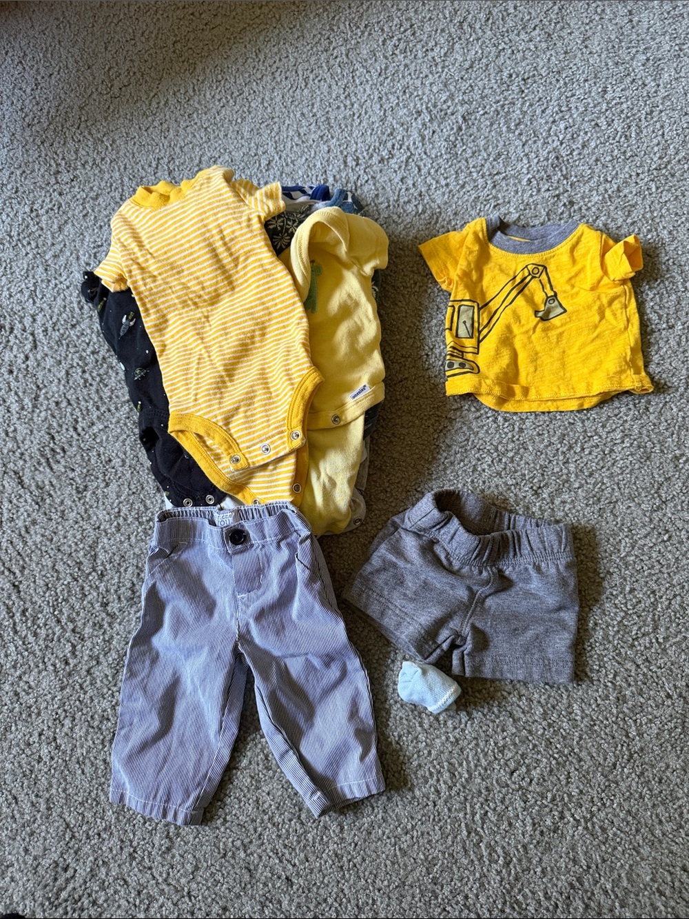 Boys baby cloths NEW BORN lot of 20